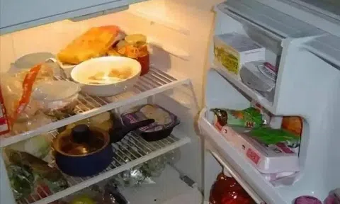 2 vợ chồng cùng lúc phát hiện ung thư gan, mở tủ lạnh ra bác sĩ hốt hoảng nói: "Vứt ngay!"