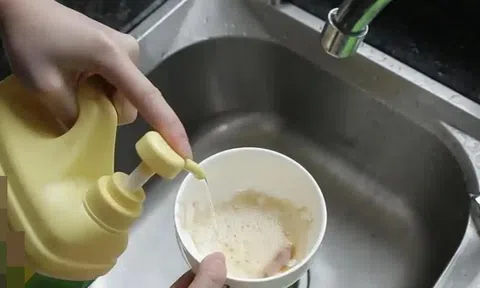 Tại sao không nên rửa bát ngay sau khi ăn xong?