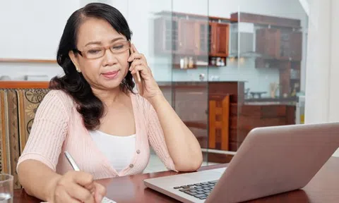 Lương hưu 7 triệu, ở nhà trông cháu nhưng tháng nào tôi cũng hết tiền, nhờ con trai hỗ trợ thì con nói một câu khiến tôi nín bặt