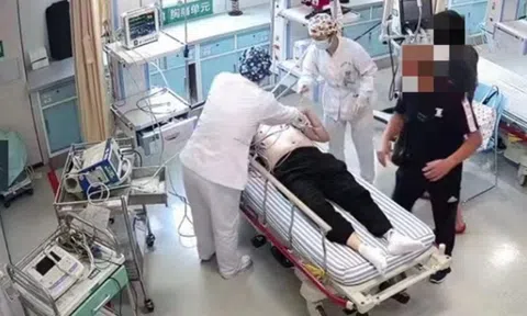 Người phụ nữ 65 tuổi đột tử lúc rạng sáng, bác sĩ tức giận nói: “Tuổi cao đừng làm 4 việc này trước khi ngủ!”