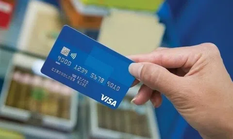 Thu phí tài khoản dưới 500.000 đồng/tháng, ngân hàng nguy cơ mất khách