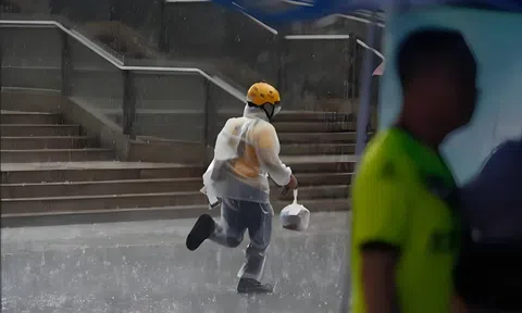 Shipper 28 tuổi chỉ chạy 20 đơn/ngày: 17 tháng sau, chân tướng lộ ra khiến 110 triệu người nghẹn lời