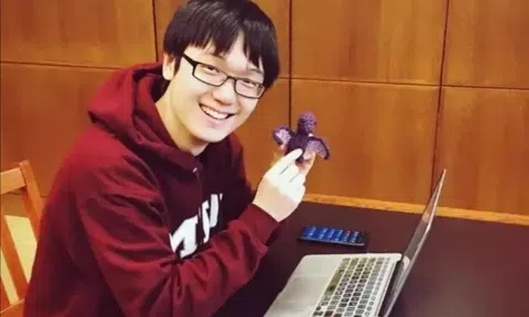 Không chọn cả Thanh Hoa, Bắc Đại để đi du học, nam sinh bị 11 trường đại học Mỹ từ chối: Gần 10 năm sau có cuộc đời khiến ai cũng ngỡ ngàng