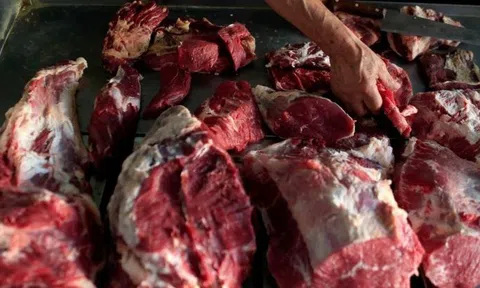 6 dấu hiệu nhận biết thịt bò "phù phép", rẻ mấy cũng không mua