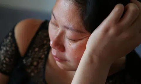 Mang sổ tiết kiệm đến ngân hàng rút 40 triệu đồng, người phụ nữ nhận thông báo tài khoản còn 0 đồng, tòa án tuyên bố: Ngân hàng không cần bồi thường