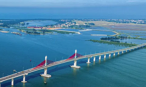 Tỉnh là quê nhà của tỷ phú Phạm Nhật Vượng, nơi sắp khởi động 4 dự án trên 127.000 tỷ đồng của Vingroup đang phát triển ra sao?