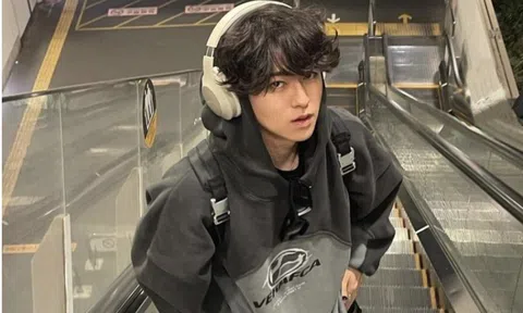 Người EQ cao hay để 3 thứ này trên bàn