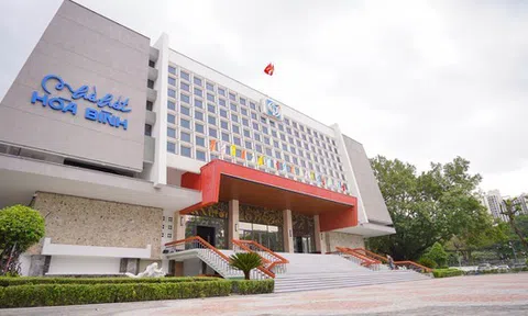 Ngắm nhà hát Hòa Bình tuyệt đẹp trong tấm áo mới trị giá hơn 270 tỉ đồng