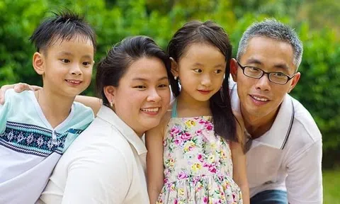 4 hành động bố làm với mẹ quyết định tương lai con NỞ HOA hay BẾ TẮC!