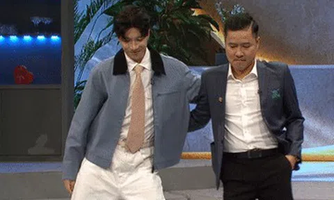 S.T Sơn Thạch và danh thủ Hồng Sơn với hành động chưa từng thấy trên VTV