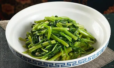 10 loại rau dễ ngậm thuốc trừ sâu nhất chợ, chọn mua nhớ chú ý 4 điểm này