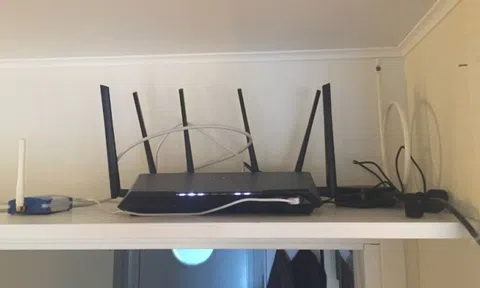 Đừng rút phích cắm của 7 thiết bị này: Không tiết kiệm mà còn hại hơn