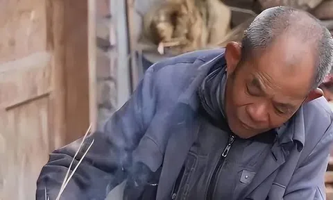 Lão nông nhà nghèo nhận nuôi một bé gái bị bỏ rơi, không ngờ 23 năm sau, chính cô lại kiện ông ra tòa