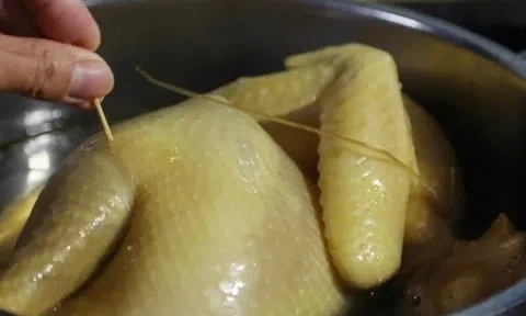 "Kê thù truyền kiếp" của mùi tanh: Cho vào khi nấu gà sẽ khử sạch mùi, luộc lên ngọt thịt không cần mì chính
