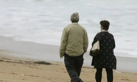 Một góa phụ lớn tuổi kể lại: Chỉ sau khi chồng qua đời, tôi mới nhận ra rằng cách sống tốt nhất được tóm gọn trong 4 từ