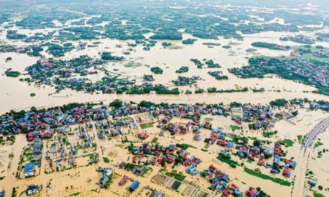 Bất chấp bão lụt, Việt Nam lập một kỷ lục khiến báo ngoại ngưỡng mộ