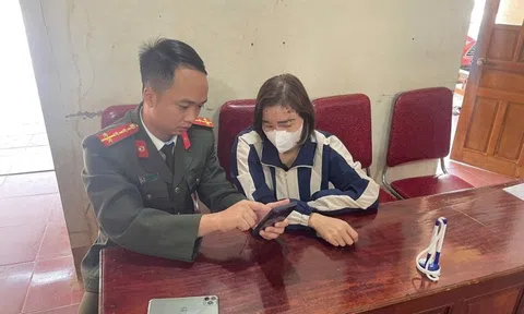 Nữ sinh 2011 trúng thưởng iPhone 15 và 10 triệu đồng, nhờ chuyển khoản 7 triệu đồng làm thủ tục nhận quà thì bị công an ngăn lại