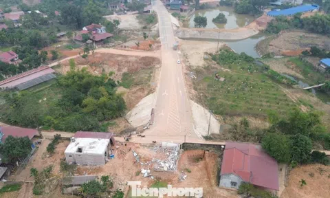 Cận cảnh tuyến đường 'cụt' 220 tỷ kết nối với... đồng ruộng ở Thái Nguyên