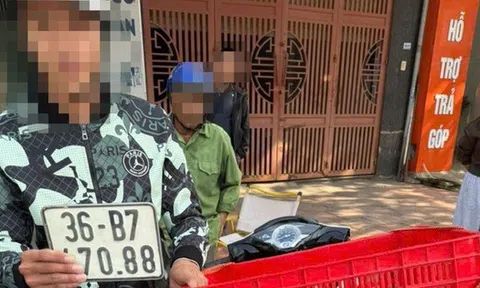 Một shipper đi xe máy "4 không" bị phạt 30 triệu đồng