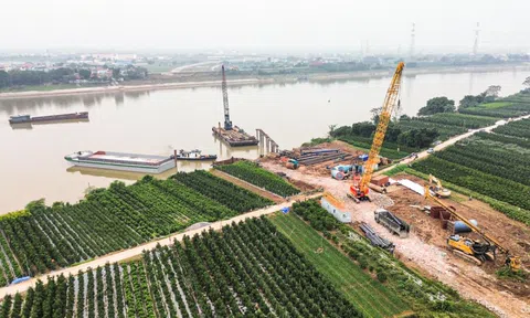 Toàn cảnh công trường thi công cầu Mễ Sở rộng 4 làn xe nối Hà Nội - Hưng Yên