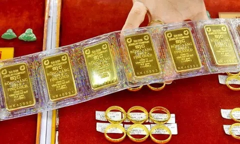 Giá vàng hôm nay 23/12: Vàng SJC tiếp tục tăng