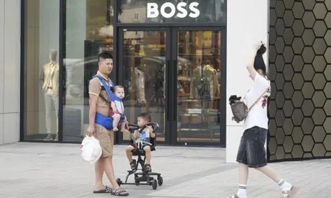 Tỷ suất sinh của Việt Nam rơi xuống mức thấp lịch sử, chuyên gia cảnh báo có thể sẽ giảm tiếp trong gần 5 thập kỷ tới