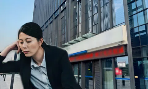 Người phụ nữ chuyển khoản nhầm 9 tỷ đồng, ngân hàng tuyên bố: "Không thể lấy lại vì người nhận nợ chúng tôi 26 tỷ đồng"