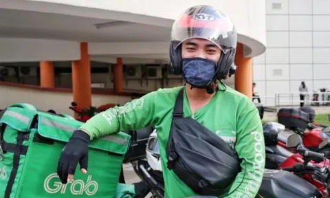 Shipper giao đồ ăn kiếm 117 triệu trong 2 tháng, bức ảnh đính kèm hé lộ bí mật đáng sợ