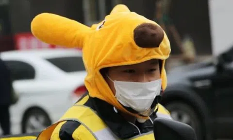 20 ngày làm shipper, một thanh niên thú nhận: "Nghề này quá bèo bọt nhưng tôi không còn lựa chọn nào khác"