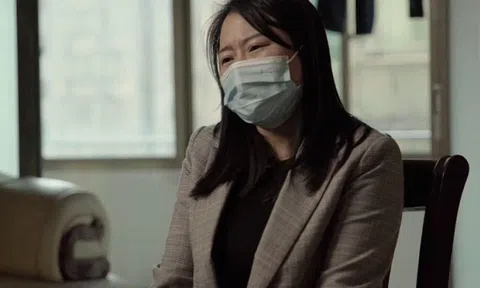 Nhìn vào điện thoại người lạ vài giây, người phụ nữ hốt hoảng khi tối về nhận thông báo đang vay 1,7 tỷ