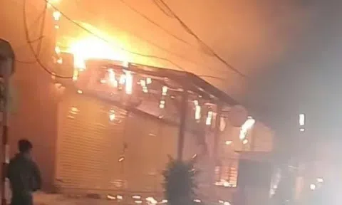 Cháy cửa hàng thiết bị điện nước, 4 người trong gia đình tử vong