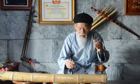 Người thủ từ 86 tuổi, đóng phim 'Con thuyền số phận' khiến khách Tây mê đắm là ai?