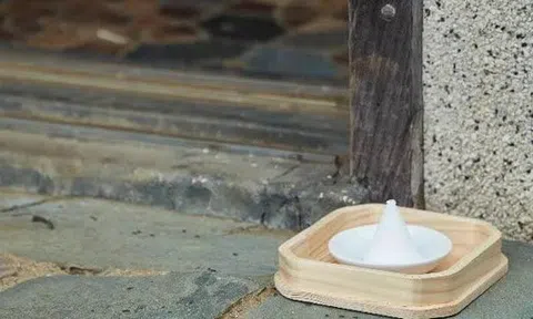 Ông bà dặn: Muốn nhà phát – cửa vượng, hãy đặt muối đúng 3 vị trí này để kích hoạt tài lộc mạnh nhất”