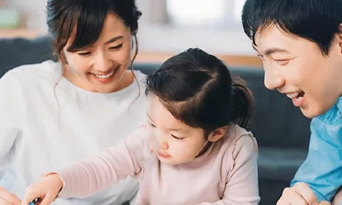 Quên điểm 9, 10 đi! Đây mới là loại "trí thông minh" quyết định con bạn giàu hay nghèo, nhưng rất nhiều cha mẹ Việt đang bỏ quên