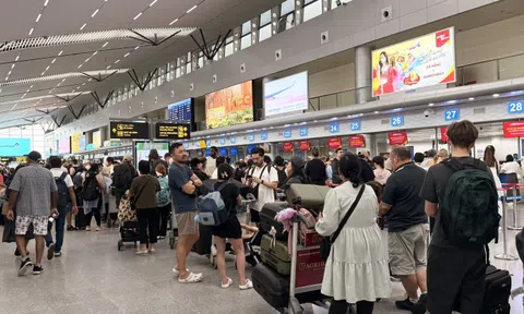 Cảnh báo gấp khách đi sân bay dịp Tết, hãy có mặt sớm 2-3 tiếng nếu không muốn bị "từ chối lên máy bay"
