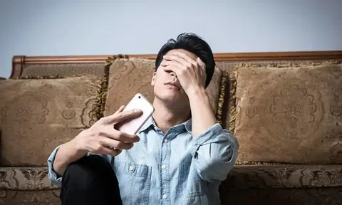 Xin nghỉ ốm vì đau chân, nhân viên bị vẫn sa thải vì đi bộ gần 17.000 bước/ngày, tòa tuyên bố: “Công ty phải bồi thường 440 triệu đồng”