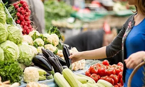 Mẹo khi đi chợ mua thực phẩm nấu ăn: Nếu muốn hời phải biết cách "nhắm đúng mục tiêu"