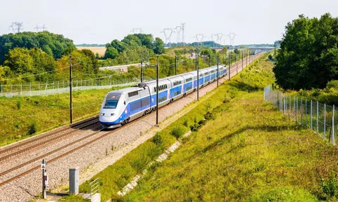 Vingroup rút lui, còn những ai muốn làm đường sắt cao tốc Bắc - Nam?