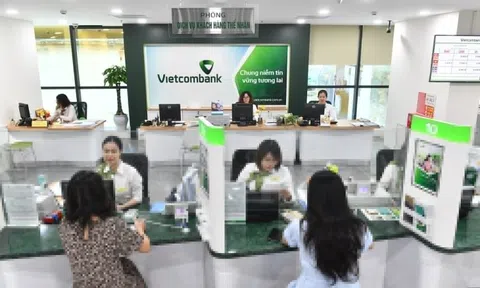 Ngân hàng thông báo gián đoạn giao dịch tại quầy dịp Tết Dương lịch