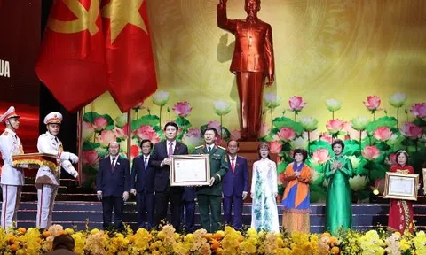 Hồ sơ công ty Viettel tại Campuchia vừa được phong Anh hùng Lao động