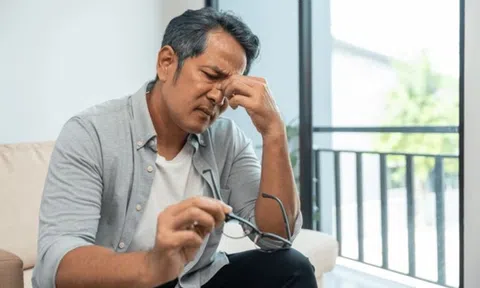 Hơn 20 năm tiết kiệm đến mức không bạn bè, tôi được về hưu sớm nhưng quá cô đơn