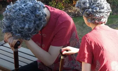 Khi người thân hay quên, chúng ta lại nghĩ đó là “già rồi” mà bỏ qua bệnh Alzheimer: Đừng chủ quan với 5 thay đổi này