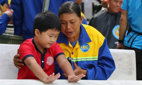 Phía sau chương trình Xây Tết: Những phận người lặng lẽ mưu sinh