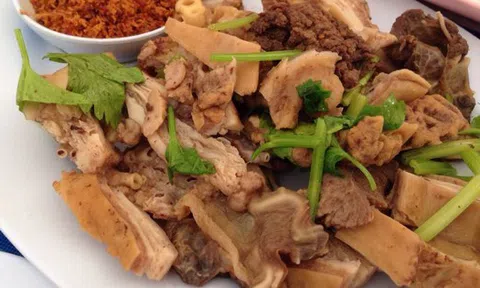 Phó giám đốc bệnh viện Thái Lan chỉ mặt 5 thực phẩm "phá thận"