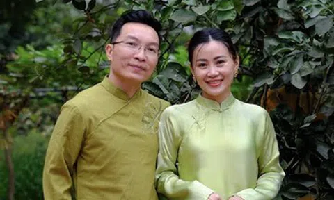 Đạo diễn nổi tiếng biết ơn MC Lại Văn Sâm và nhờ VTV lấy được vợ đẹp kém 2 tuổi