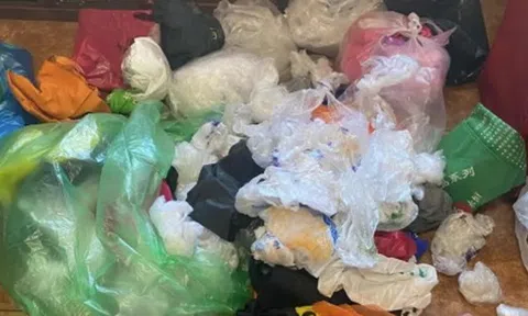 Người nghèo chấp niệm 7 thứ "chật nhà", người giàu mạnh dạn bỏ đi không luyến tiếc