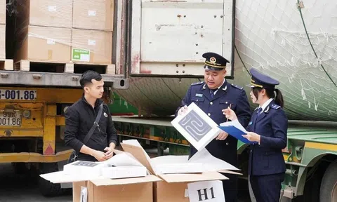 Thu ngân sách hải quan năm 2025 vượt xa dự toán, nguồn nào lớn nhất?