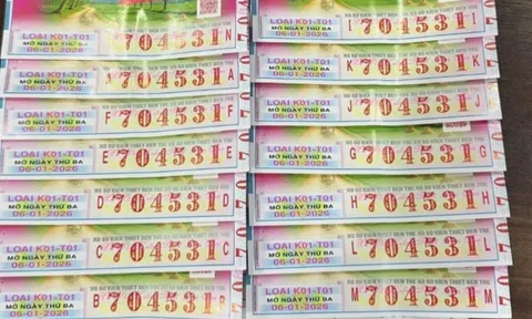 Đi chợ mua 14 tờ vé số, hôm sau người phụ nữ dẫn nhiều người thân đến đại lý làm một việc