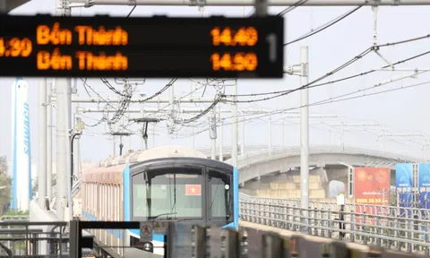 TPHCM khuyến khích đi metro, xe buýt đến trung tâm hành chính công