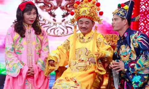 Táo Quân dừng sóng: Cú sốc tại phút 90 và sân vận động trống vắng